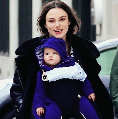 Edie is the first child of the actress Keira Knightley and singer Nicholas Righton. 